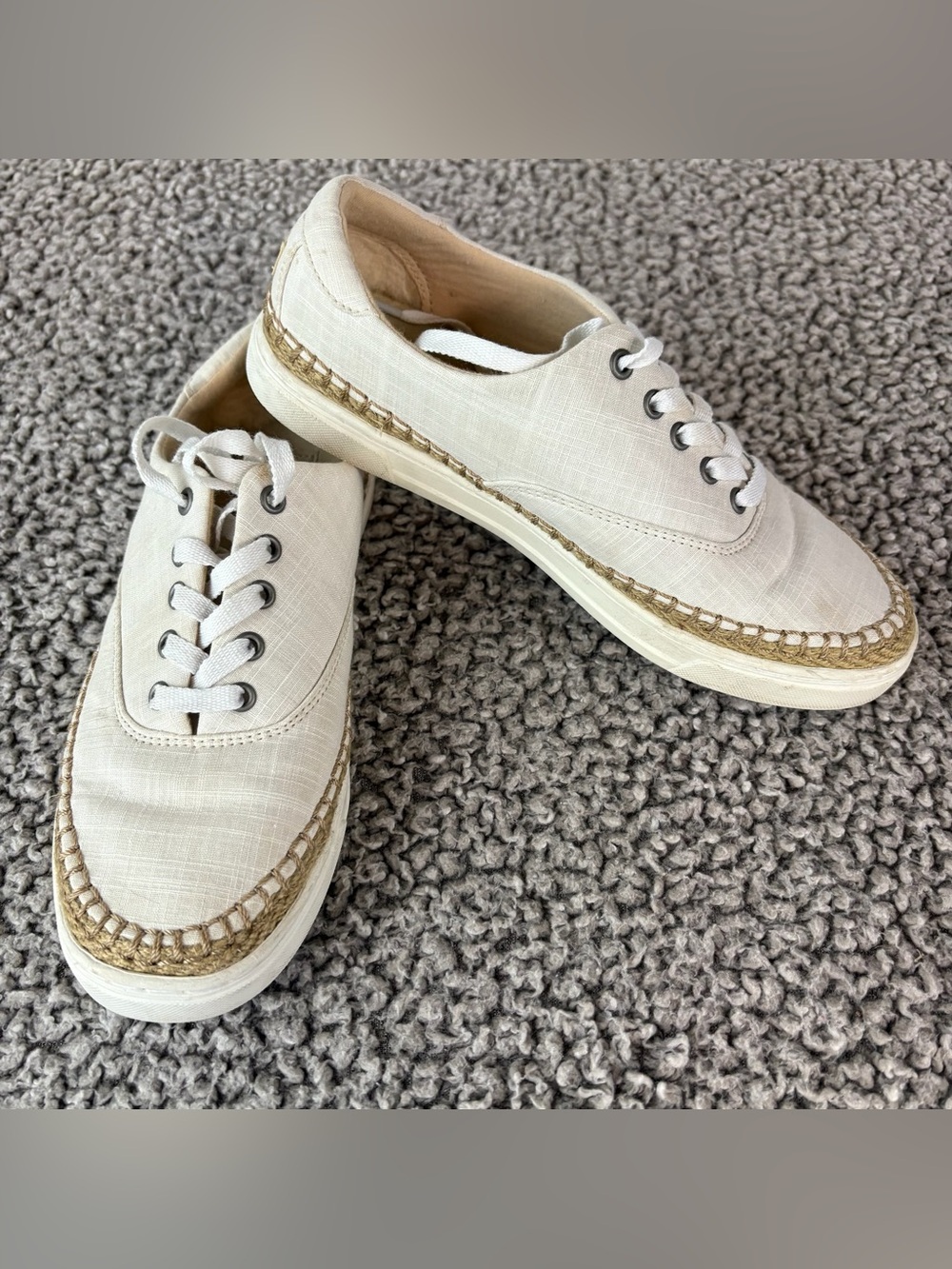 UGG  EYAN II Women’s 8 Off White Cream Canvas Boat Lace Up Shoes Preppy 1011223